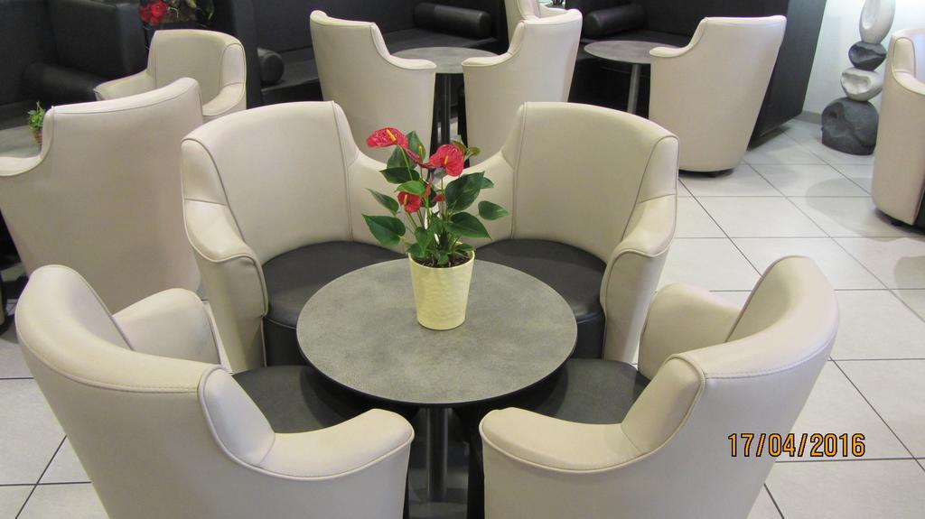 לורדה Hotel Notre Dame De France מראה חיצוני תמונה